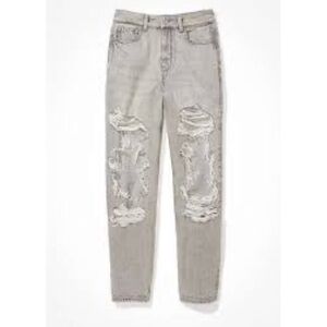 AE Ripped Relaxed Mom Jeans in Gray Distressed Knees Size 12 Regular